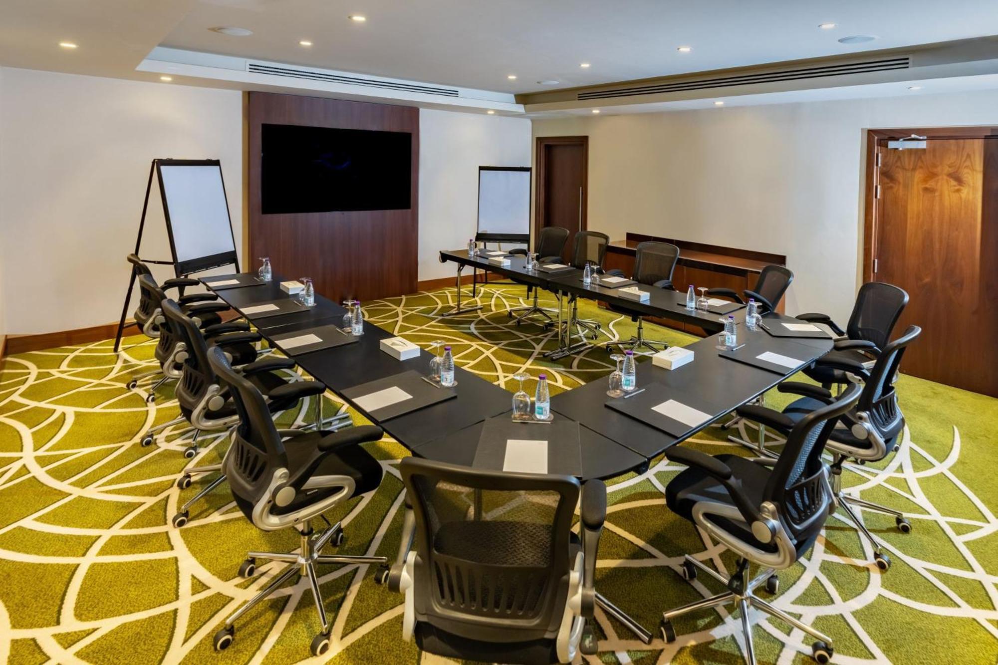 Courtyard By Marriott Riyadh Olaya Exterior foto